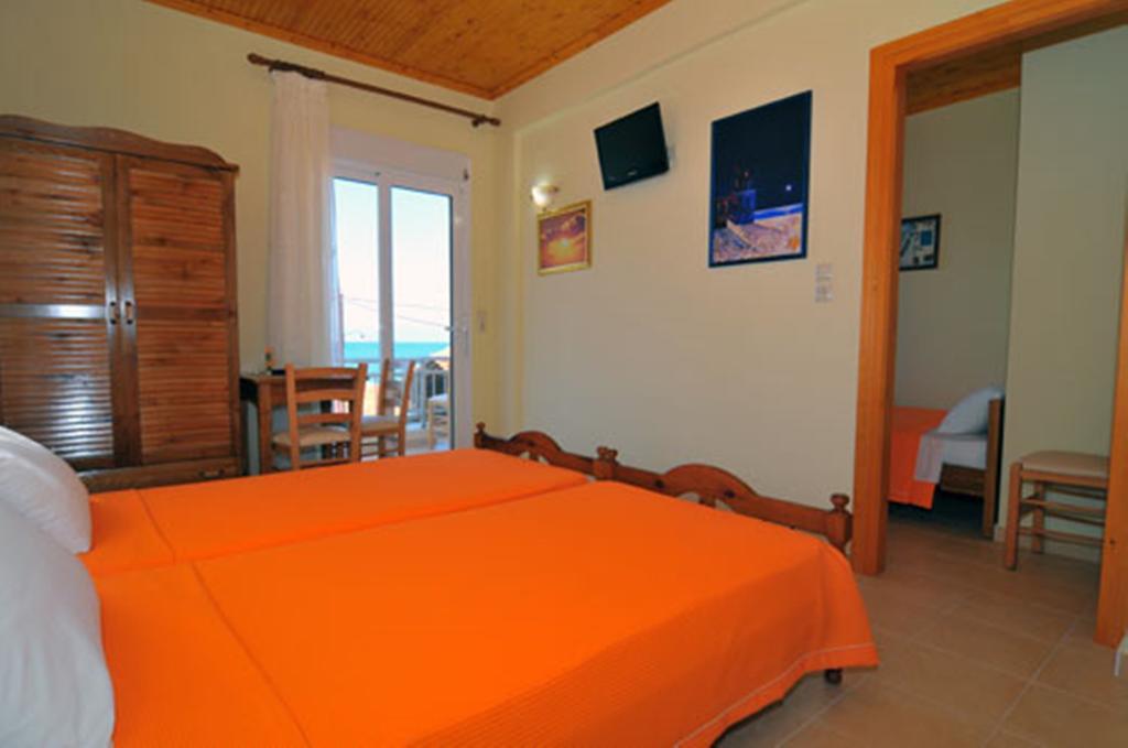 Sikoudis Gorgona Beach Skala Rachoni  Quarto foto