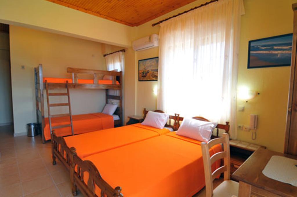 Sikoudis Gorgona Beach Skala Rachoni  Quarto foto